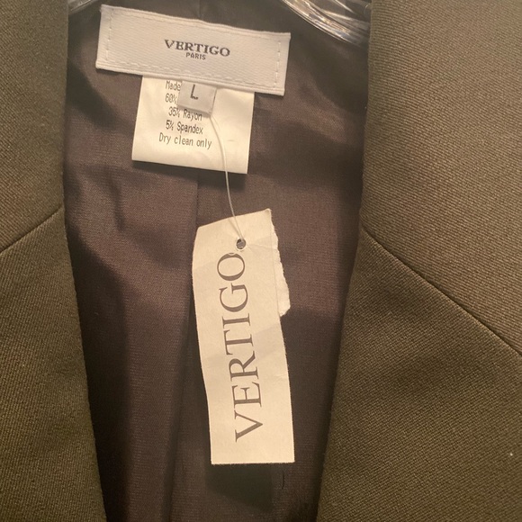 Vertigo Ladies Blazer.  Pre-Owned but never worn.  Large Eith back embroidered. - Picture 8 of 9